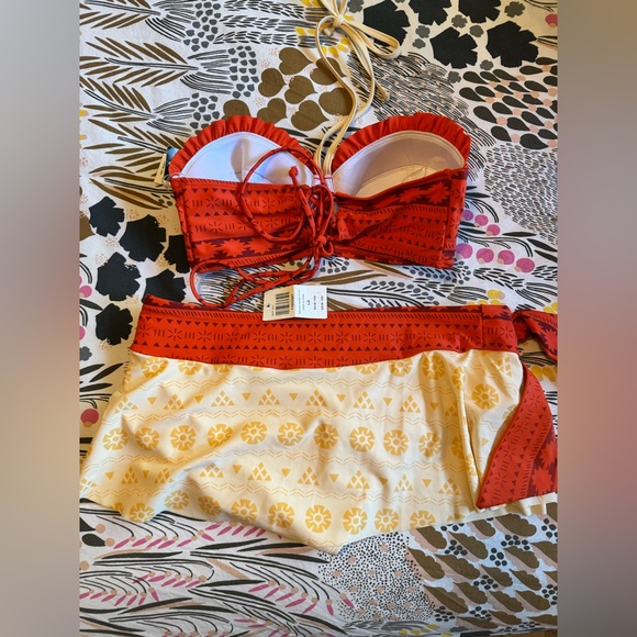 NEW Disney Swim Moana Bikini Top & Bottom Skirt Set Size Large Padded NWT - Picture 6 of 8